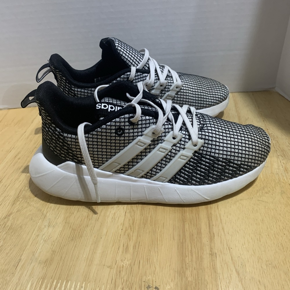Adidas Kids Questar Flow‎ Cloud White/White/Black Running Shoes FV9592 Size 4.5
